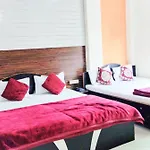 Goroomgo New Ashiyana Palace Varanasi - Fully-Air-Conditioned Hotel At Prime Location With Wifi , Near-Kashi-Vishwanath-Temple, And-Ganga-Ghat - Best Hotel In Varanasi